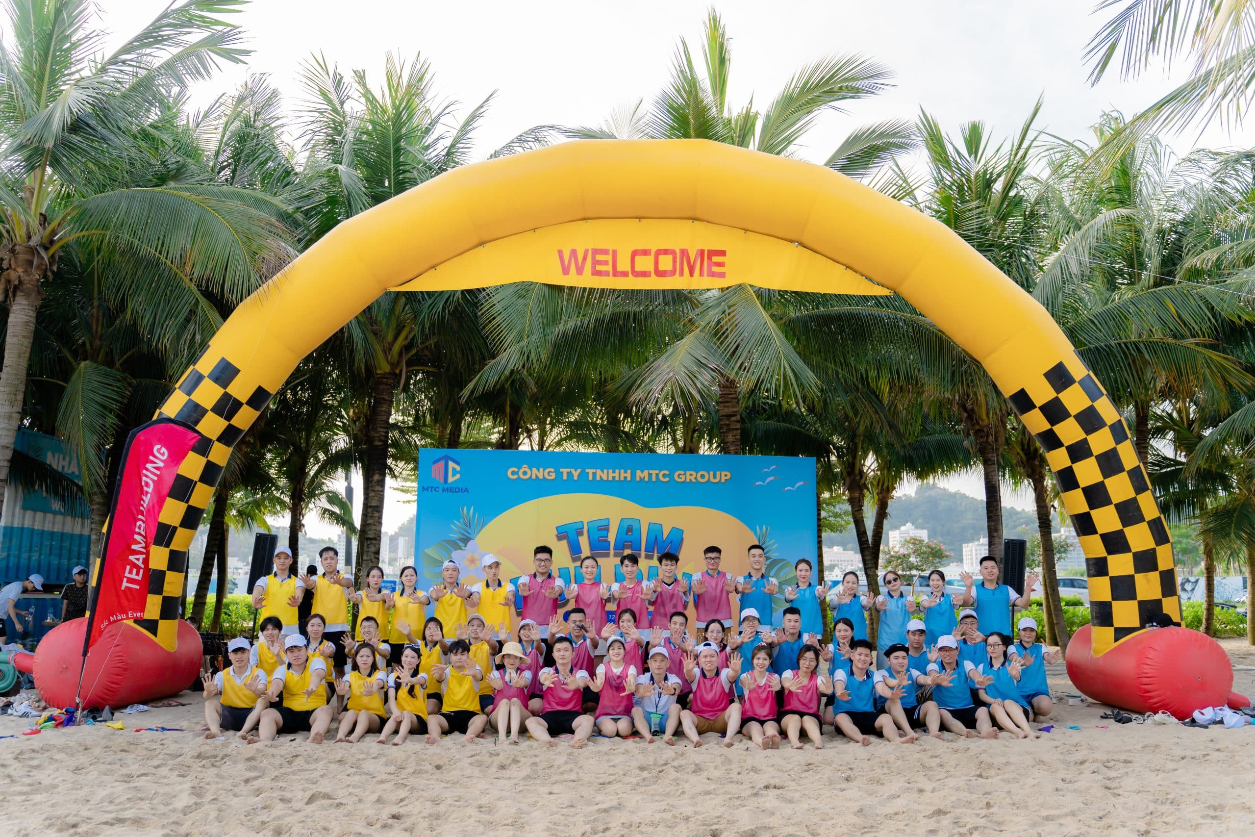 Công ty TNHH MTC Group tổ chức đi du lịch tại Hạ Long